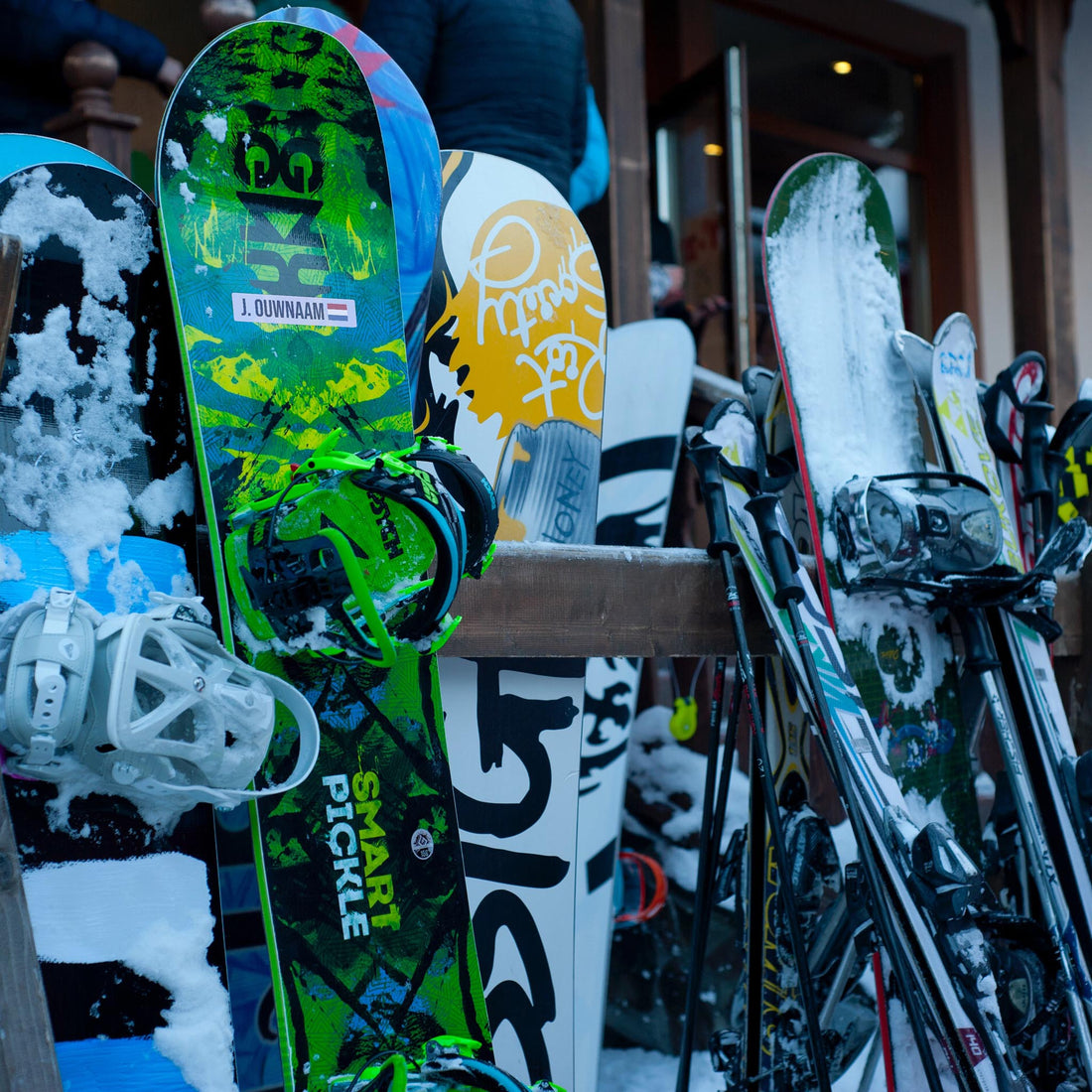 Snowboard stickers: zo maak je indruk op de piste